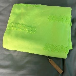 Skims terry towel neon green